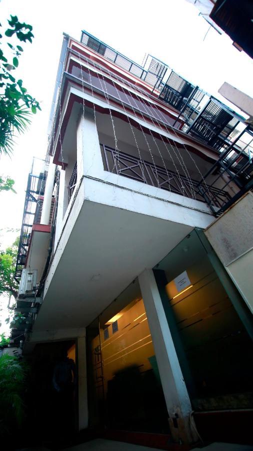 Hotel Comfotel Calcuta Exterior foto